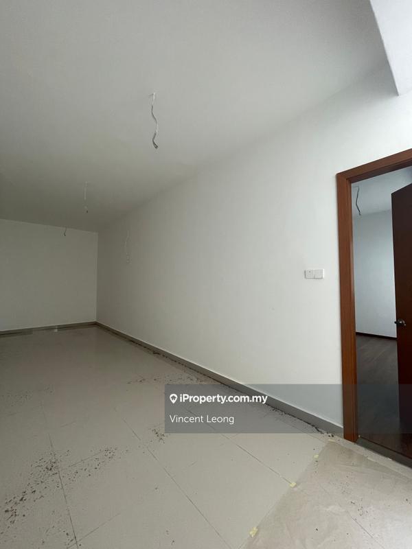 Rumah Berangkai 4 Tingkat untuk Dijual di Bandar Damansara Perdana, Damansara Perdana oleh Vincent Leong - iProperty.com.my