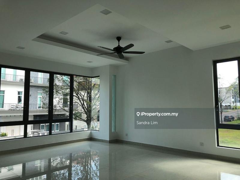 Bungalow House for Sale in Subang Heights, Subang Jaya by Sandra Lim - iProperty.com.my