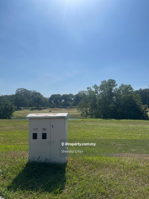 Banglo Tanah untuk Dijual di A' Famosa Golf Resort, Alor Gajah oleh Shendia Chan - iProperty.com.my