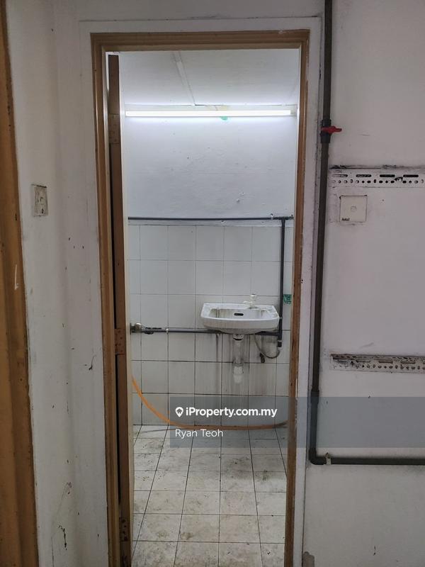 Kedai untuk Dijual di Taman Setia Jaya, Rawang oleh Ryan Teoh - iProperty.com.my