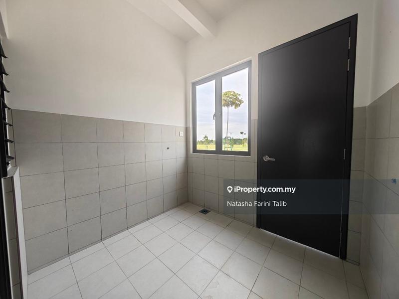 Rumah Teres 2-Tingkat untuk Dijual di Anisa Serenia City, Sepang oleh Natasha Farini Talib - iProperty.com.my