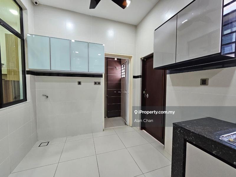 Rumah Berangkai 2 Tingkat untuk Dijual di 16 Sierra, Puchong oleh Alan Chan - iProperty.com.my
