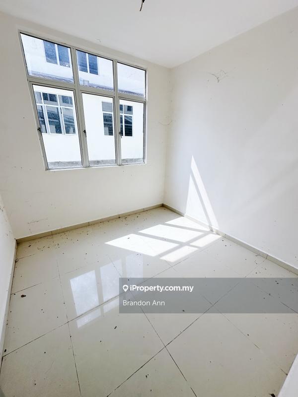 2-storey Terraced House for Sale in Seri Mahkota Maju, Gambang, Kuantan, Pahang, Kuantan by Brandon Ann - iProperty.com.my