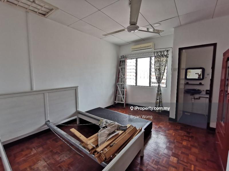 Rumah Teres 2-Tingkat untuk Dijual di Damansara Jaya, Petaling Jaya oleh Bryan Wong - iProperty.com.my