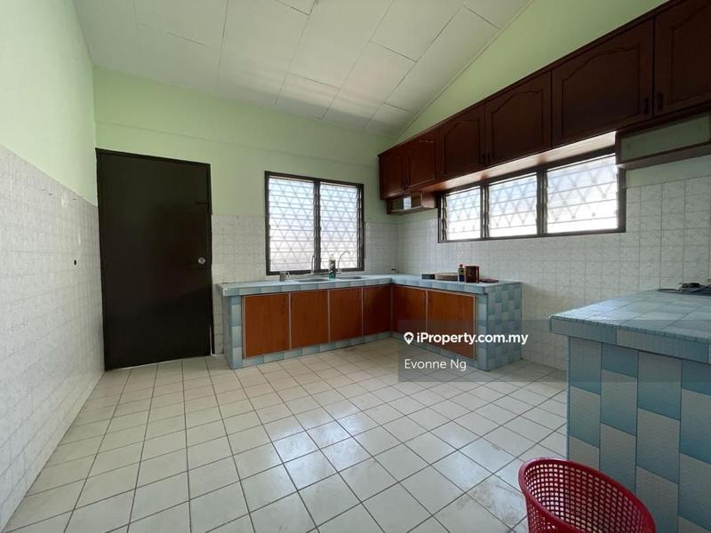 Rumah Berkembar untuk Dijual di Kajang, Selangor oleh Evonne Ng - iProperty.com.my