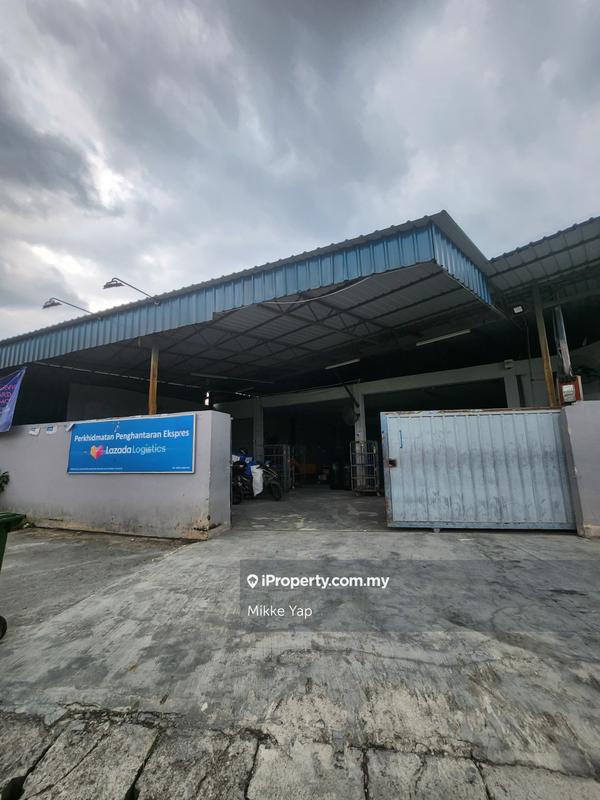 For Sale - Single Storey Warehouse at Kampung Baru Ampang for Sale