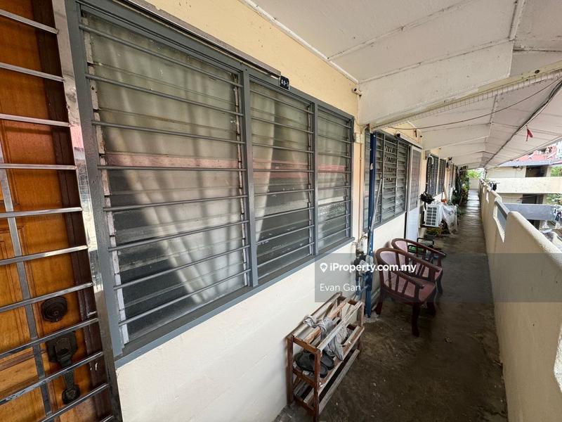 For Sale - Rumah Pangsa Ujong Pasir