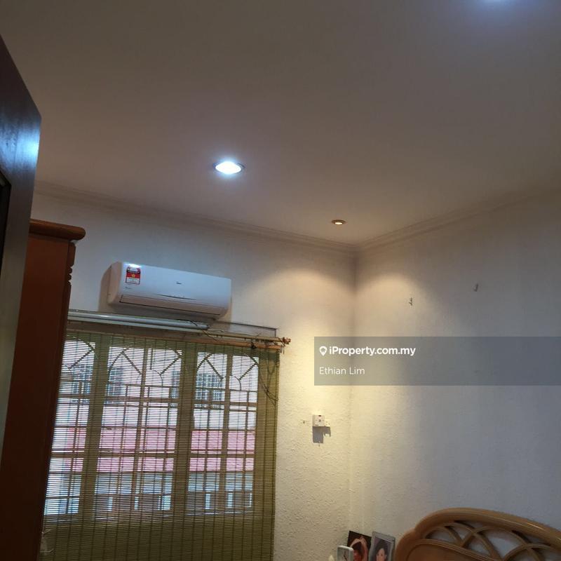 Rumah Teres 2-Tingkat untuk Dijual di Semenyih, Bangi oleh Ethian Lim - iProperty.com.my