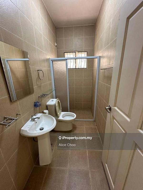 Banglo untuk Dijual di Taman Sunrise, Kluang oleh Alice Choo - iProperty.com.my