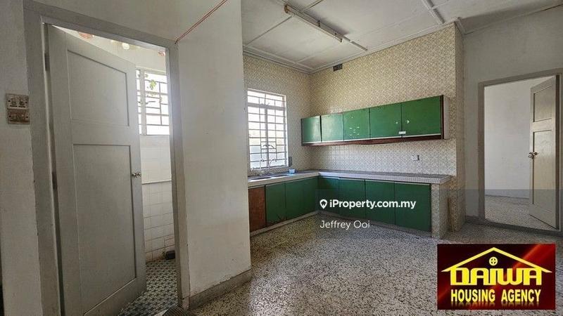 For Rent - Pulau Tikus Old Bungalow (Big Compound) behind Island Hospital