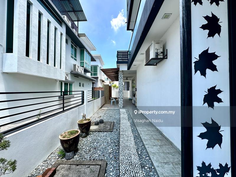 Banglo untuk Dijual di Ivory Heights Desa 8 Bandar Country Homes, Rawang oleh Visaghan Naidu - iProperty.com.my