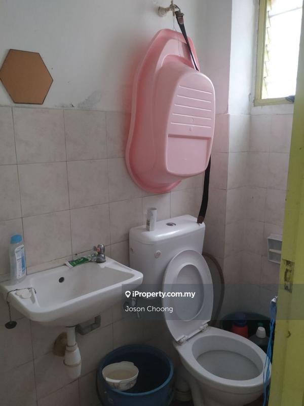 Rumah Teres 2-Tingkat untuk Dijual di Taman Bukit Serdang, Seri Kembangan oleh Joson Choong - iProperty.com.my