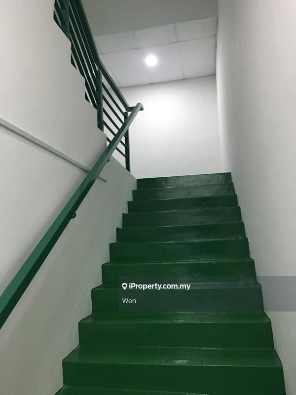 Semi-D Factory for Sale in Beranang industrial park, Semenyih by Mimi Wen - iProperty.com.my