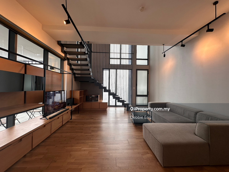 For Rent - Twy Duplex Condos