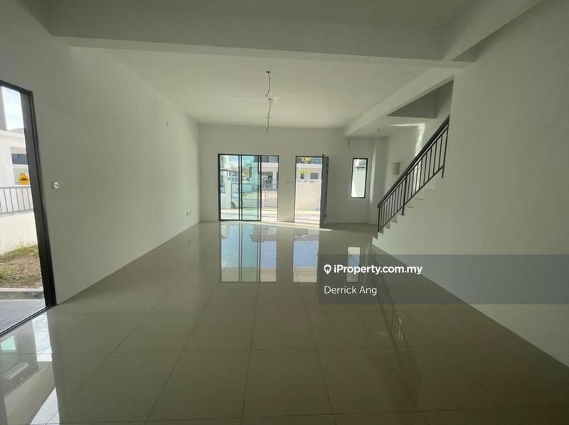 Semi-Detached House for Sale in Taman Scientex Rawang, Rawang by Derrick Ang - iProperty.com.my