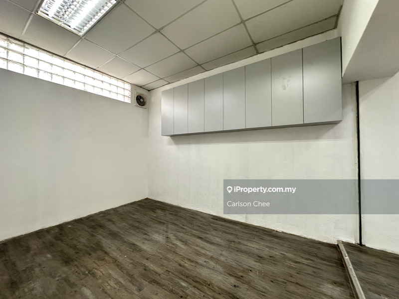 Kedai untuk Disewa di Usj 2, Subang Jaya oleh Carlson Chee - iProperty.com.my