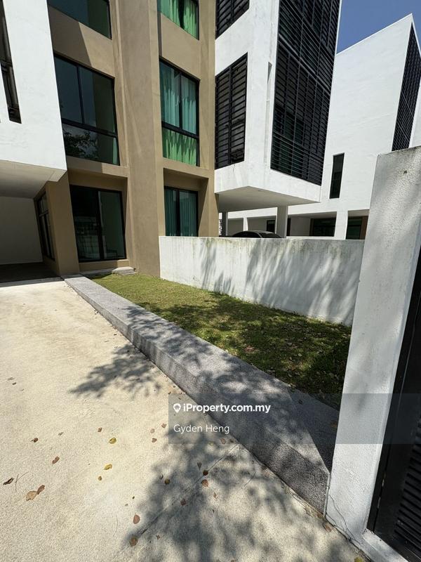 3-storey Terraced House for Sale in Leisure Farm, Gelang Patah by Gyden Heng - iProperty.com.my