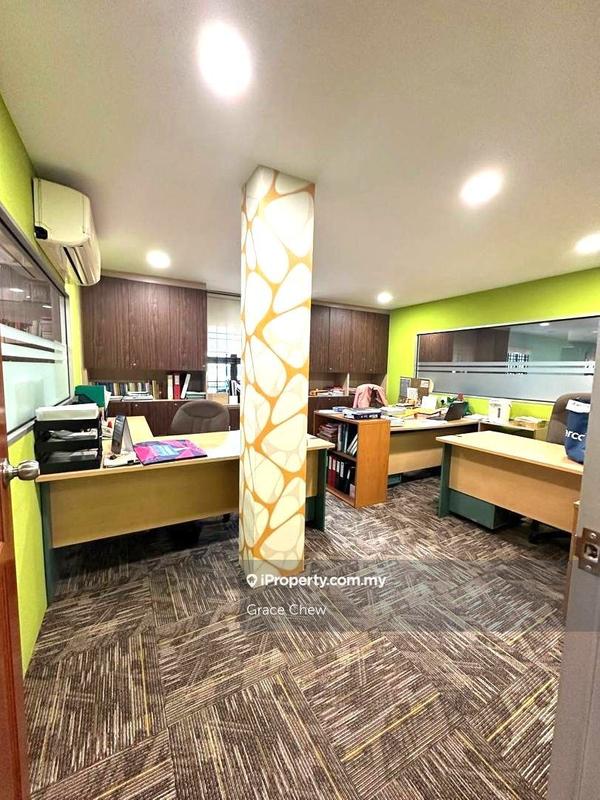 Kedai untuk Dijual di Taman Molek, Johor Bahru oleh Grace Chew - iProperty.com.my