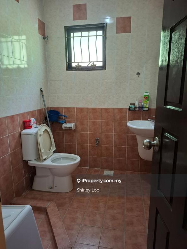 Rumah Berangkai 2 Tingkat untuk Dijual di Bukit Jelutong, Shah Alam oleh Shirley Looi - iProperty.com.my