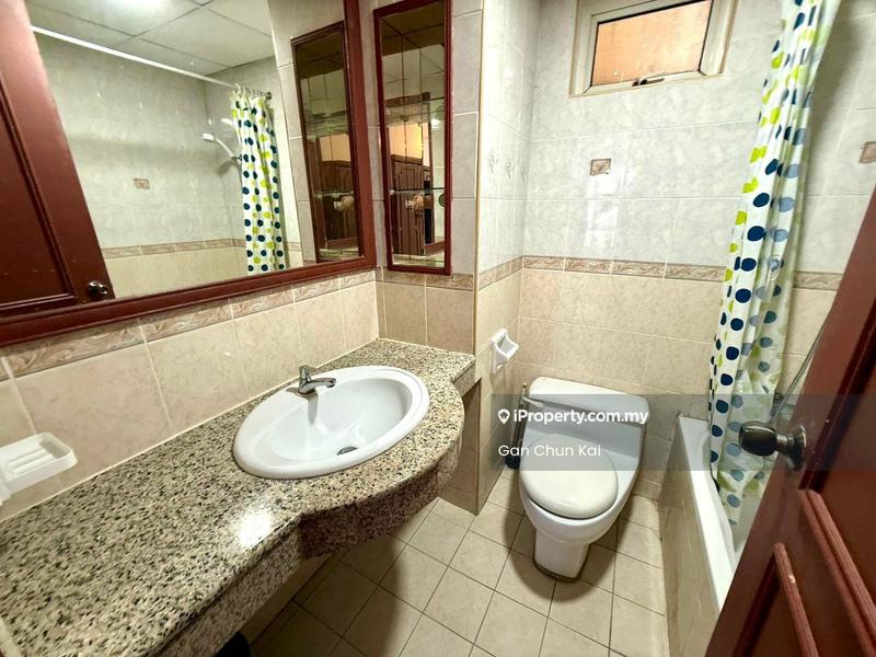 Condominium for Rent in Gold Coast Resort Condominium by Gan Chun Kai - Bathroom - iProperty.com.my