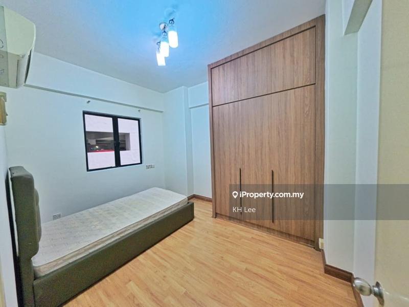 For Sale - Fraser Towers