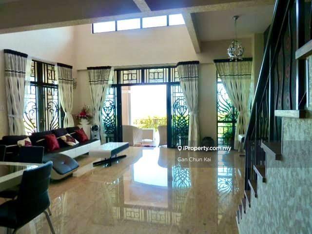 For Rent - Moonlight Bay