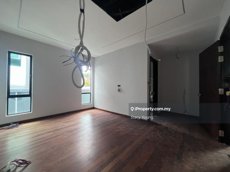 Rumah Berkembar untuk Dijual di Wira Heights, Bandar Sungai Long oleh Stacy Young - iProperty.com.my