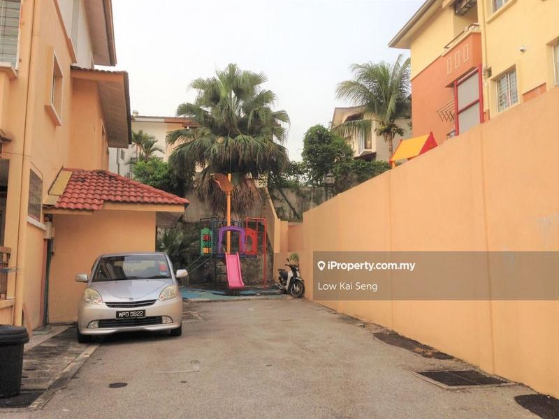 Townhouse for Sale in Damansara Jaya, Petaling Jaya by Low Kai Seng - iProperty.com.my