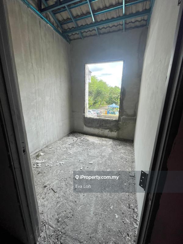 Rumah Berangkai 2 Tingkat untuk Dijual di Seksyen 4, Shah Alam oleh Eva Loh - iProperty.com.my