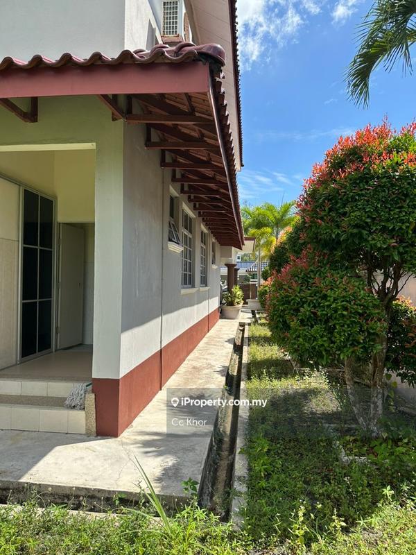 Bungalow House for Sale in Kuala Ibai, Kuala Terengganu by CC Khor - iProperty.com.my