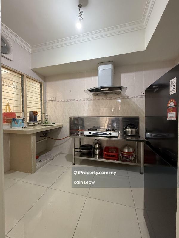 Condominium for Rent in Bayu Tasik 1 by Rain Leow - Kitchen - iProperty.com.my