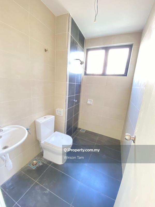 3-storey Terraced House for Sale in Lakeclub Parkhomes Rawang, Rawang by Winson Tam - iProperty.com.my
