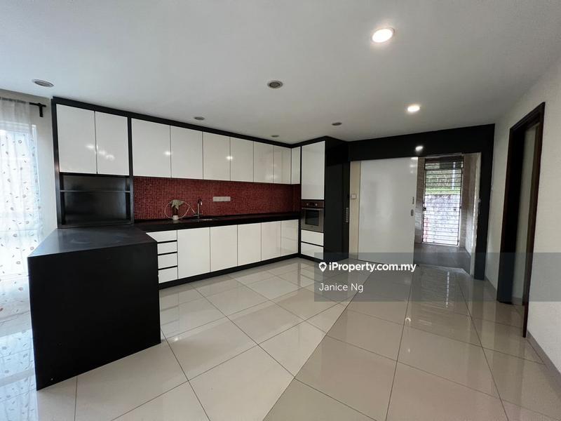 Bungalow House for Sale in Sierramas, Sungai Buloh by Janice Ng - iProperty.com.my