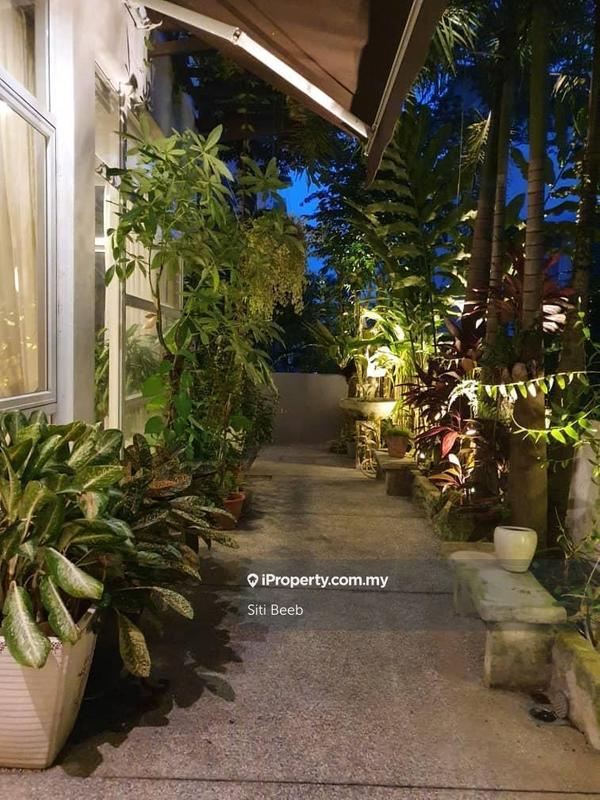 Rumah Berkembar untuk Dijual di Puncak Melawati, Ampang oleh Siti Beeb - iProperty.com.my