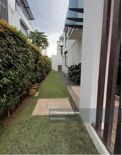 Rumah Berkembar untuk Dijual di Presint 8, Putrajaya oleh Azizirrahim - iProperty.com.my