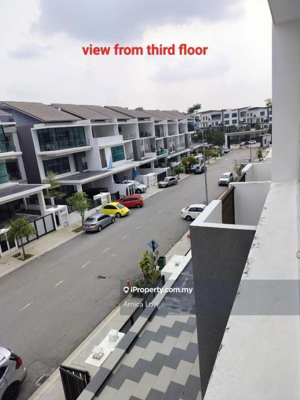 Rumah Berangkai 3 Tingkat untuk Dijual di 16 Sierra, Puchong oleh Arnica Low - iProperty.com.my