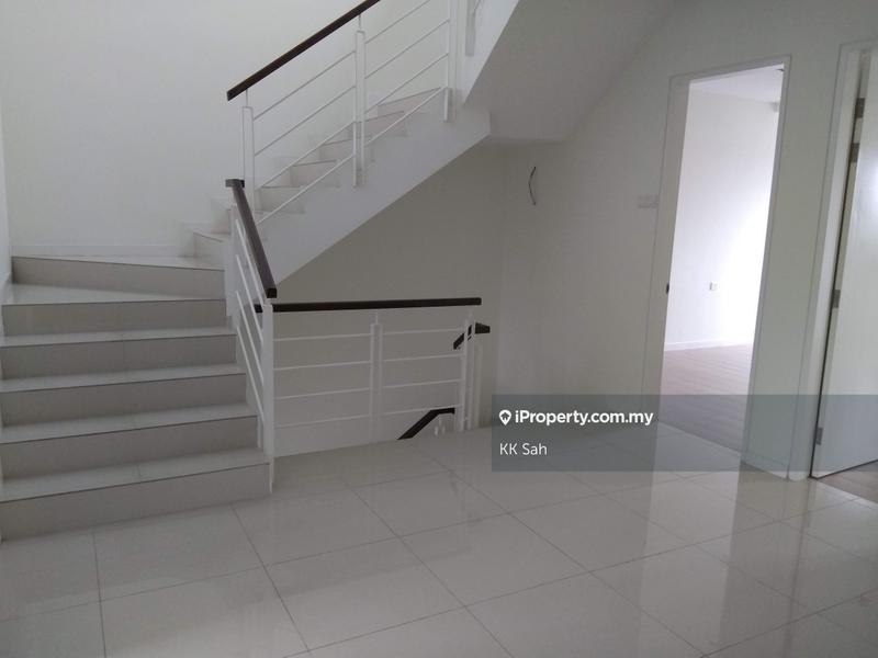 Rumah Teres 3-Tingkat untuk Dijual di Kampung Sungai Lalang, Semenyih oleh KK Sah - iProperty.com.my