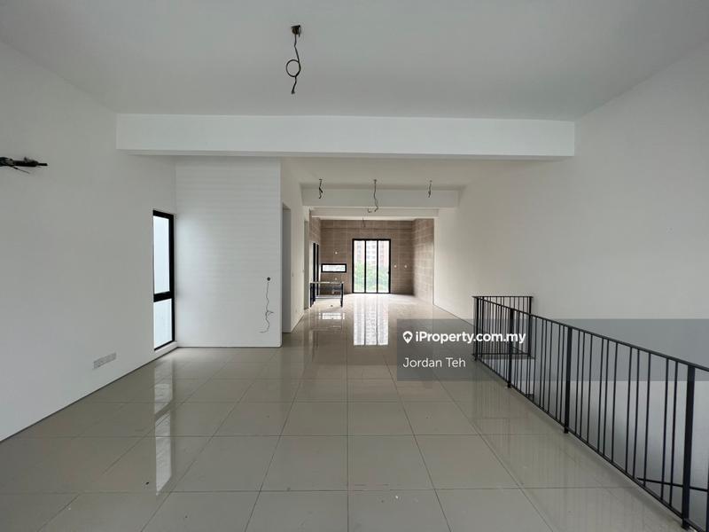Townhouse for Sale in AmanAra Residensi, Kayu Ara, Petaling Jaya, Kayu Ara by Jordan Teh - iProperty.com.my