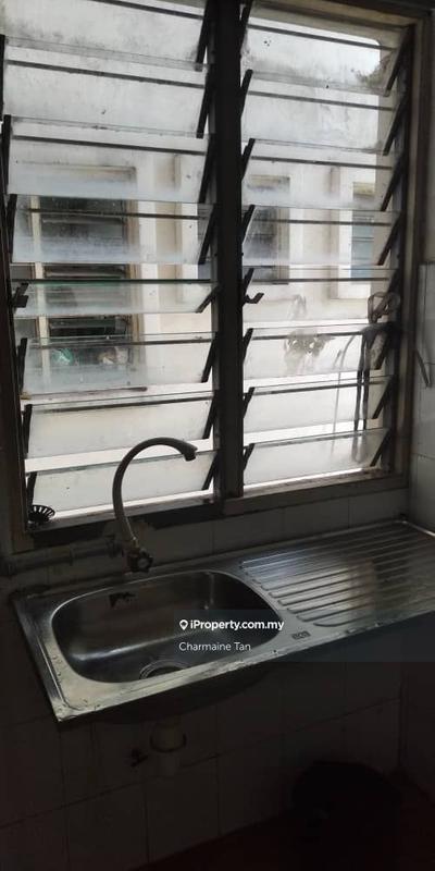 Pangsapuri untuk Dijual di Pangsapuri Seroja oleh Charmaine Tan - iProperty.com.my