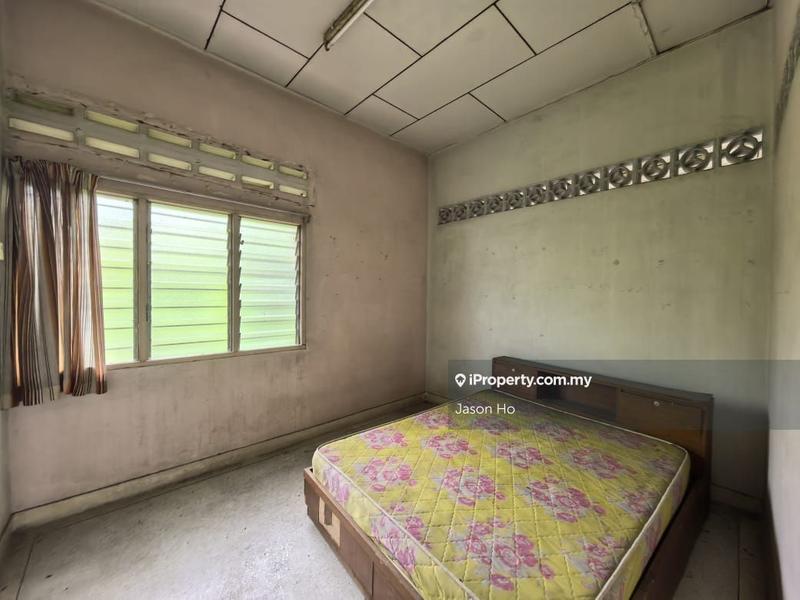 Banglo untuk Dijual di Taman Tong Seng, Mantin oleh Jason Ho - iProperty.com.my