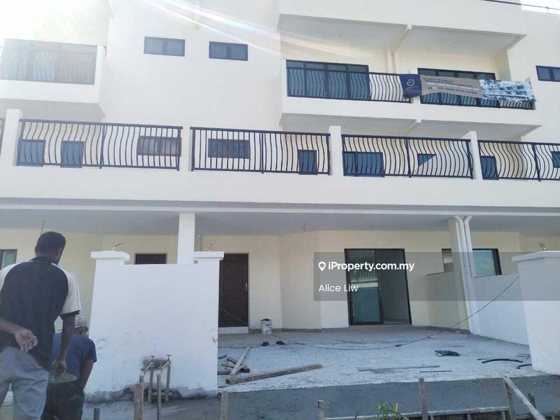 Rumah Berangkai 3 Tingkat untuk Dijual di Taman Orchid Deluxe Park, Ringlet oleh Alice Liw - Exterior - iProperty.com.my