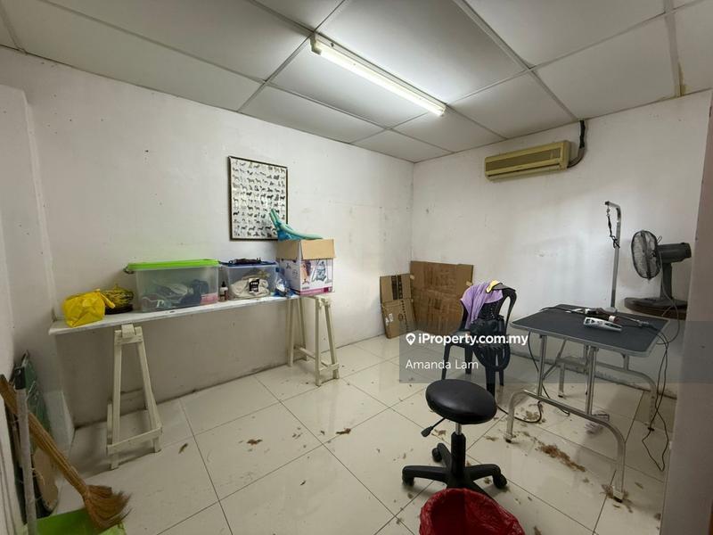 Semi-Detached House for Sale in Taman Free School, Jelutong by Amanda Lam - iProperty.com.my