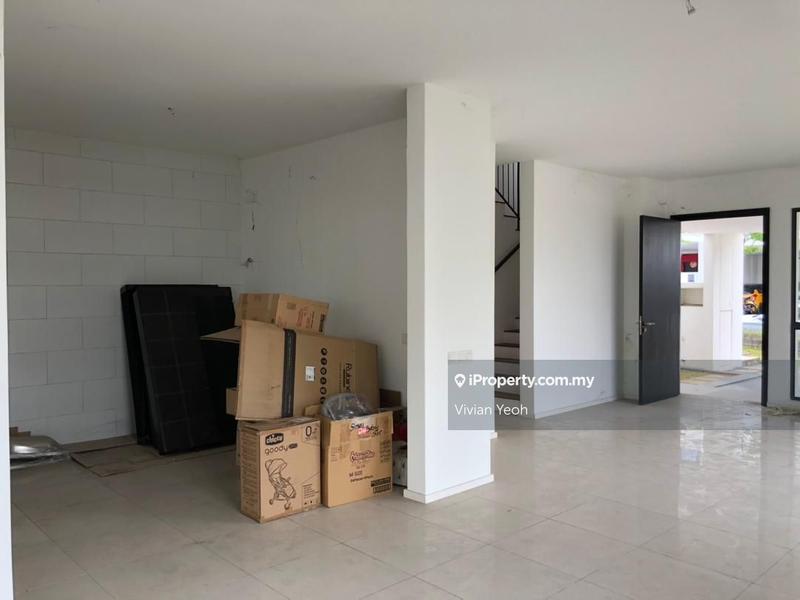 3-storey Terraced House for Sale in [3 Storey SuperLink Hse Endlot] Denai Amaryllis 1, Rawang by Vivian Yeoh - iProperty.com.my