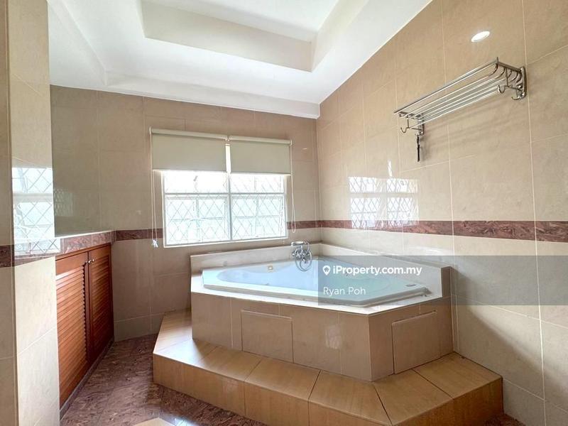 Bungalow House untuk Dijual di Bukit Gasing, Petaling Jaya oleh Ryan Poh - iProperty.com.my