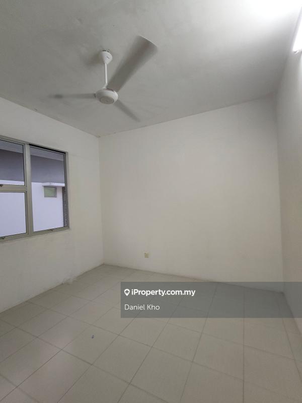 Semi-Detached House for Sale in Taman Kuala Selangor Utama, Kuala Selangor by Daniel Kho - iProperty.com.my