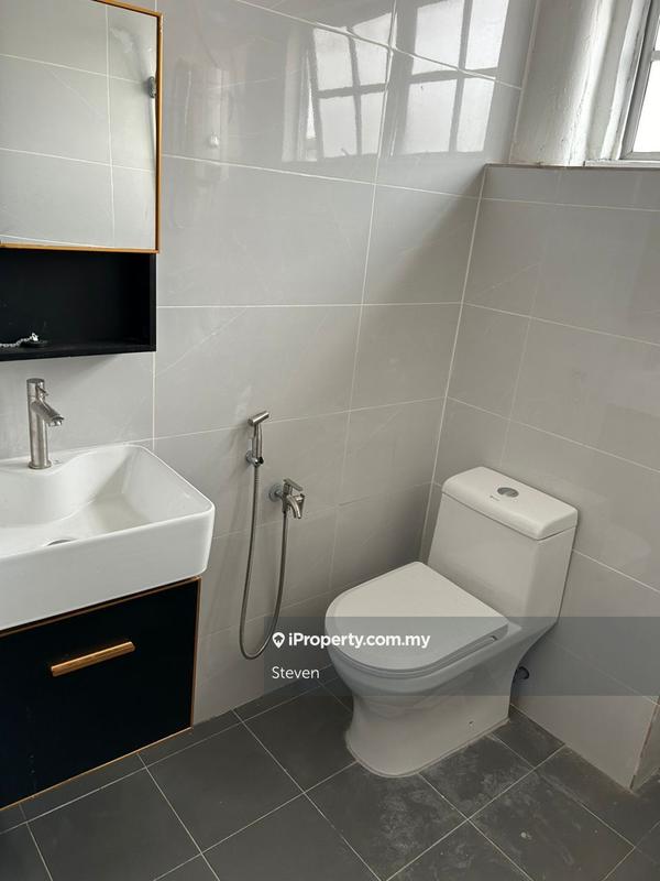 Rumah Berangkai 2 Tingkat untuk Dijual di Kajang Prima, Kajang oleh Steven - iProperty.com.my