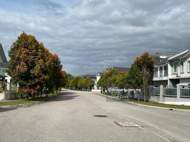 Rumah Berkembar untuk Dijual di Serdang, Seri Kembangan oleh Pauline Chan - iProperty.com.my