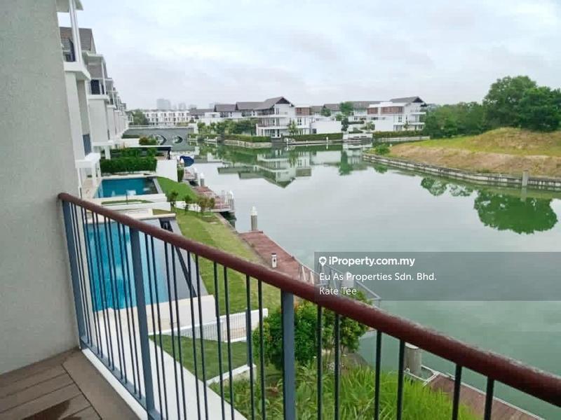 Bungalow House untuk Disewa di Emerald Residence oleh Kate Tee - iProperty.com.my