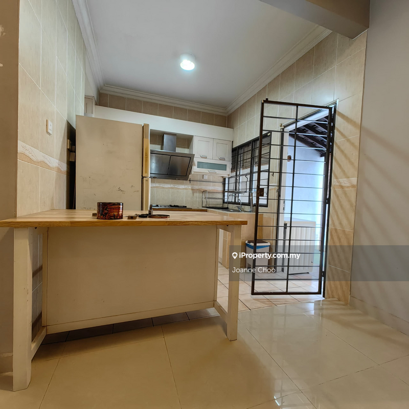 Rumah Berangkai 2 Tingkat untuk Dijual di Putra Heights, Subang Jaya oleh Joanne Choo - iProperty.com.my