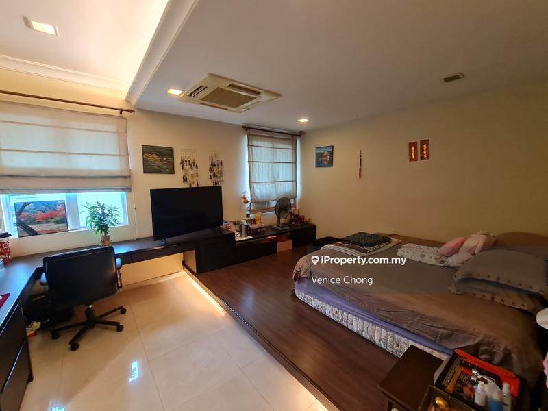 Banglo untuk Dijual di Mines Resort City, Seri Kembangan oleh Venice Chong - iProperty.com.my